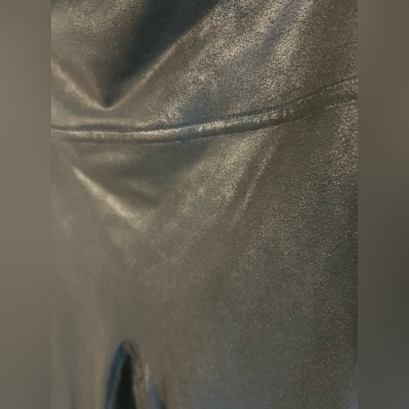 SPANX Faux Leather Leggings – Size M - Picture 7 of 8